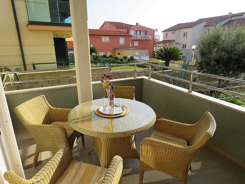 Apartments Puky Dreams Novalja Extérieur photo